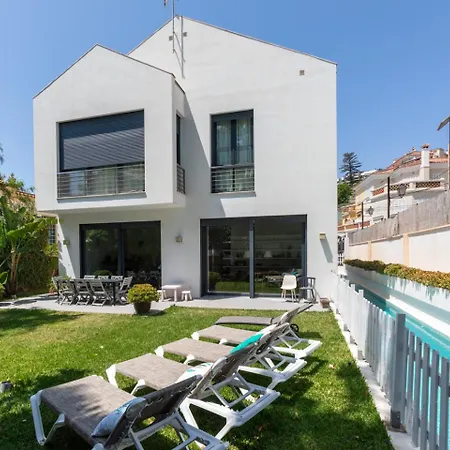 Villa Pedregalejo Near The *